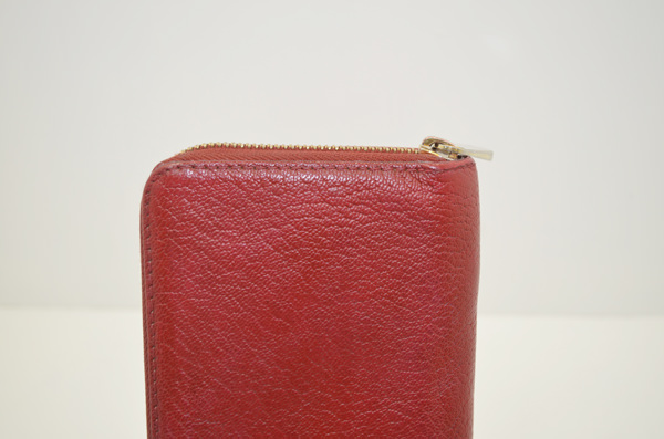 ヴィトンの財布の修理の画像