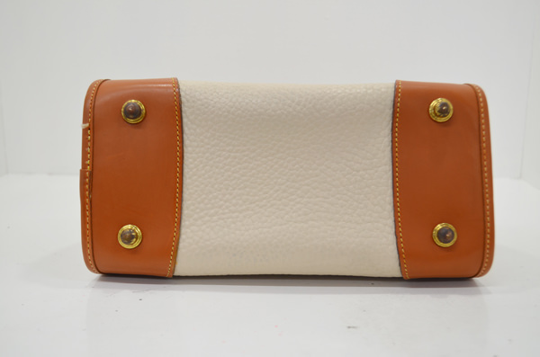 ドゥーニー＆バークのバッグ